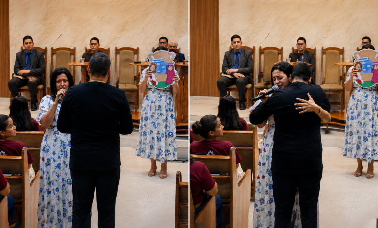Noticias del Fin | Niño con autismo pregunta durante culto si sus crisis son pecado y la respuesta de una predicadora conmueve en Brasil